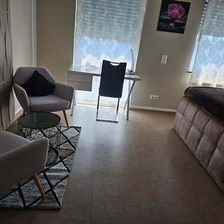 Aparthotel Magnolia Oberursel Bagian luar foto