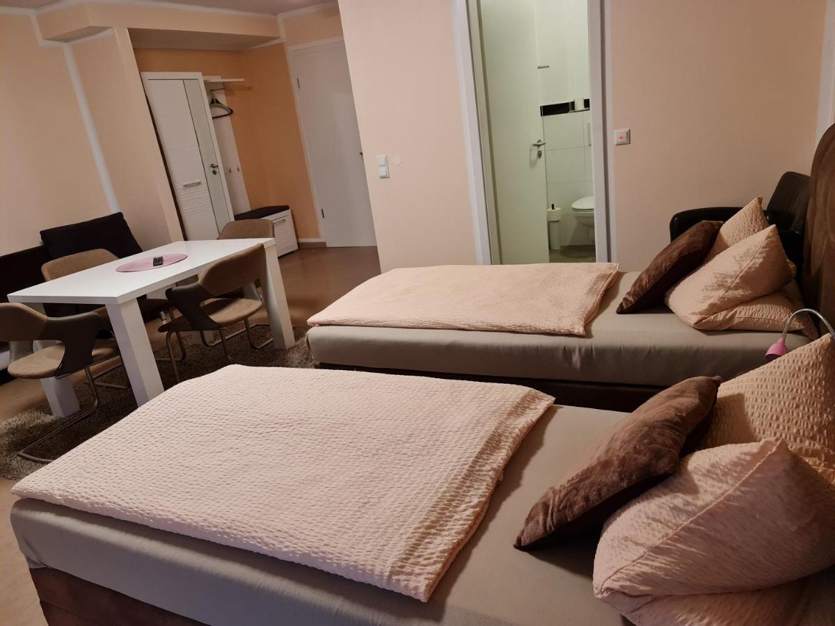 Aparthotel Magnolia Oberursel Bagian luar foto