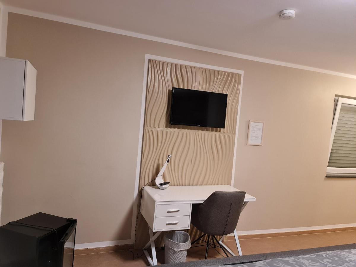 Aparthotel Magnolia Oberursel Bagian luar foto