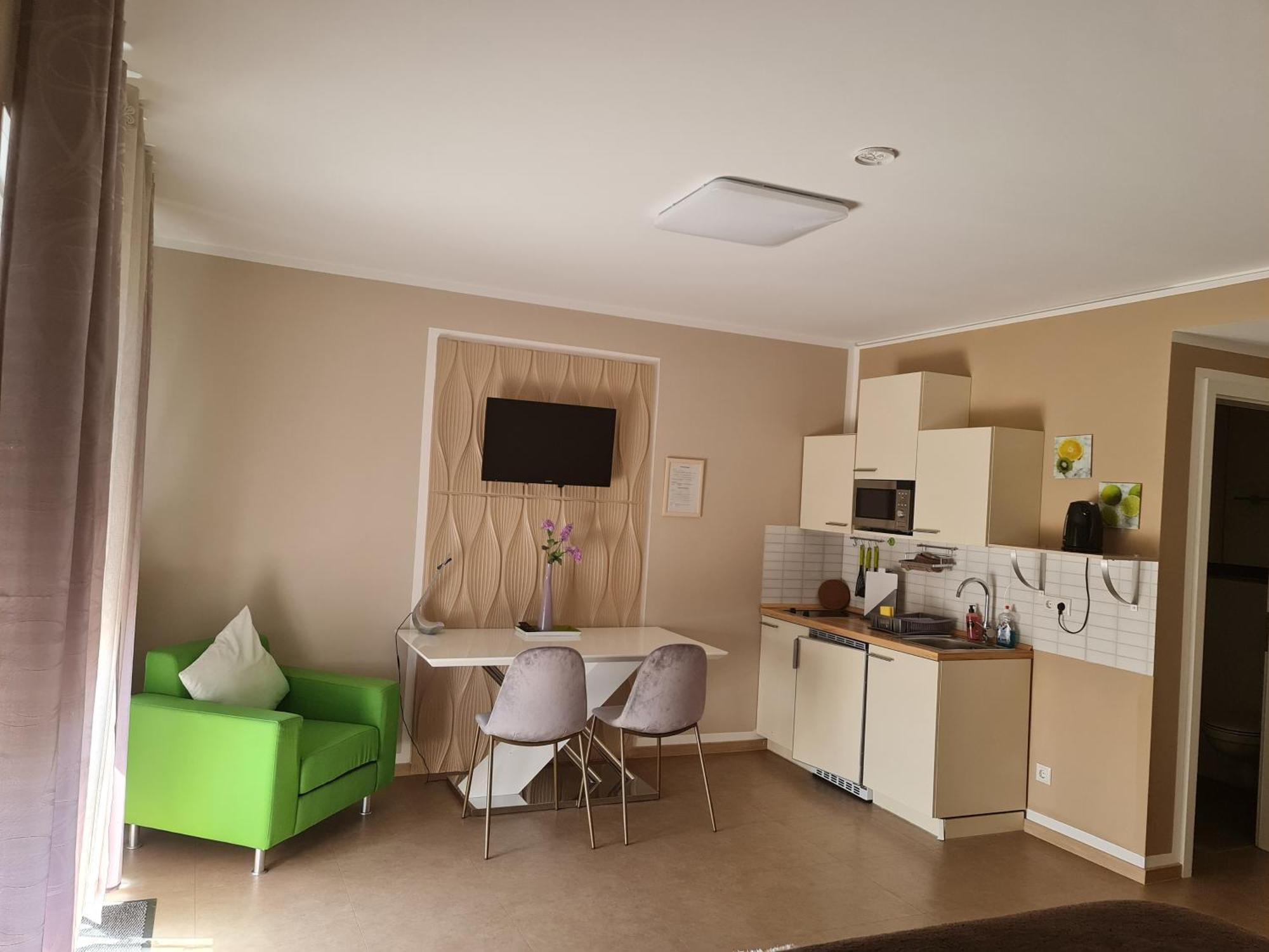 Aparthotel Magnolia Oberursel Bagian luar foto