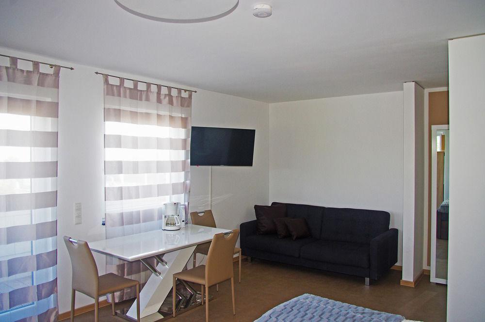 Aparthotel Magnolia Oberursel Bagian luar foto