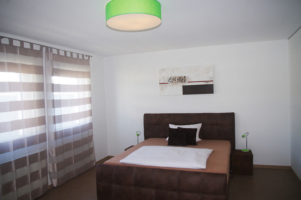 Aparthotel Magnolia Oberursel Bagian luar foto
