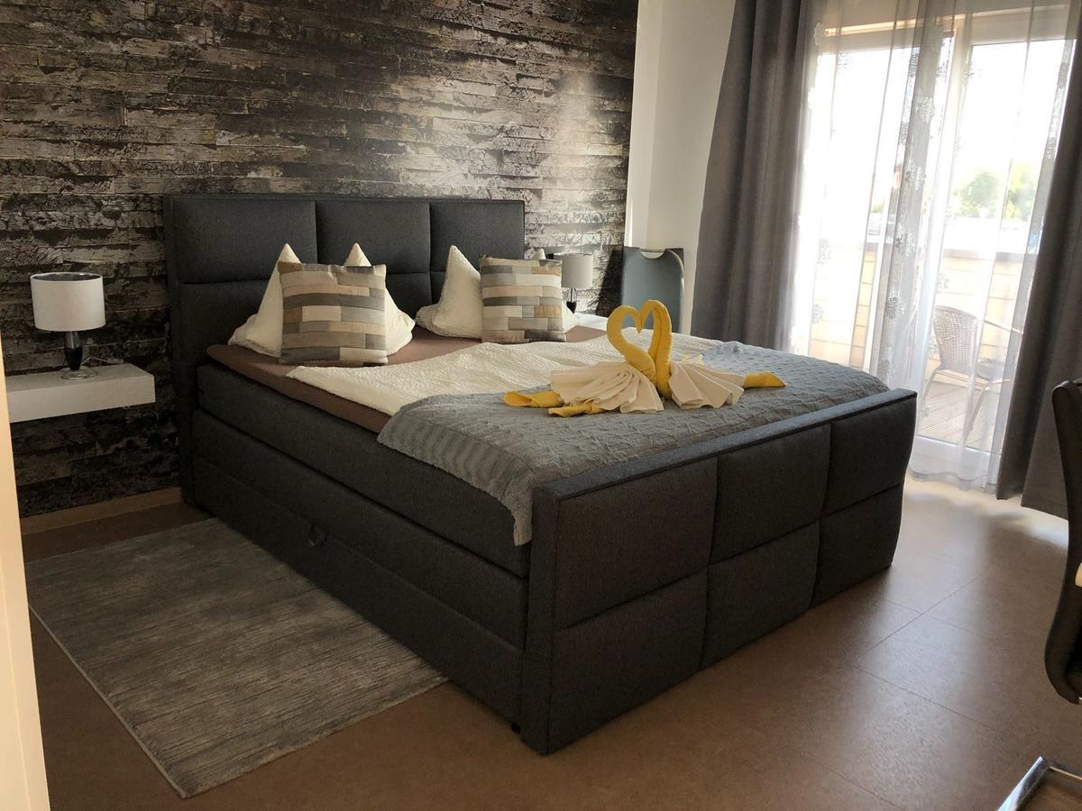 Aparthotel Magnolia Oberursel Bagian luar foto
