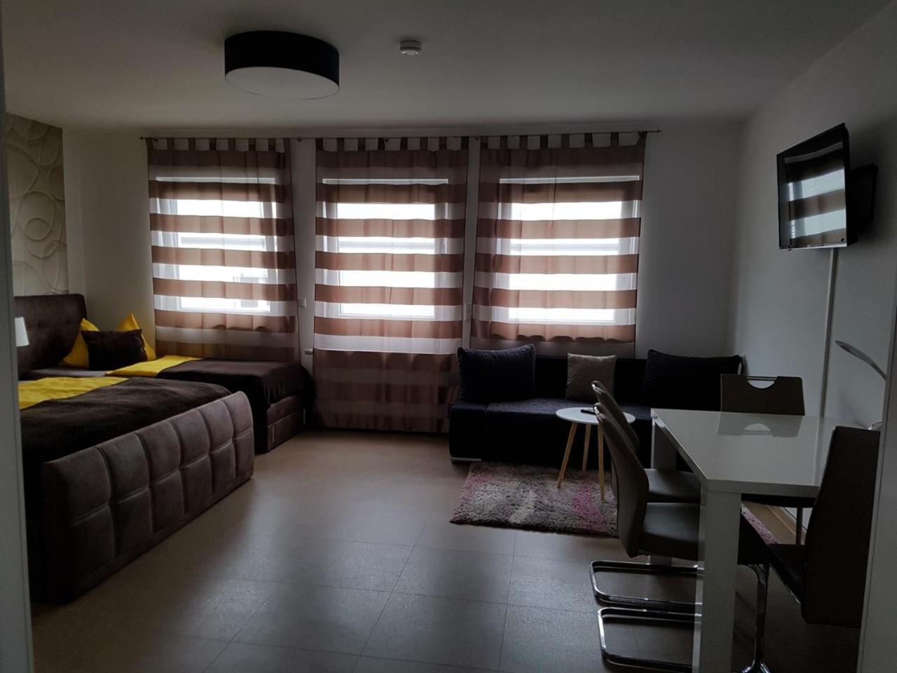 Aparthotel Magnolia Oberursel Bagian luar foto