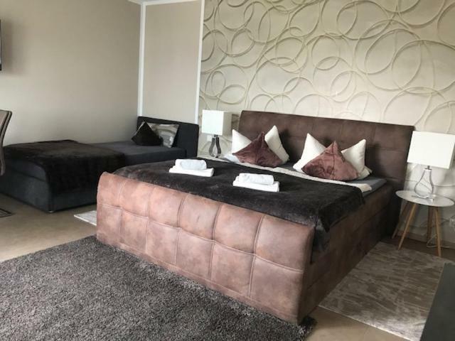 Aparthotel Magnolia Oberursel Bagian luar foto