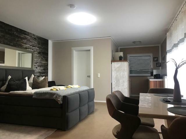 Aparthotel Magnolia Oberursel Bagian luar foto