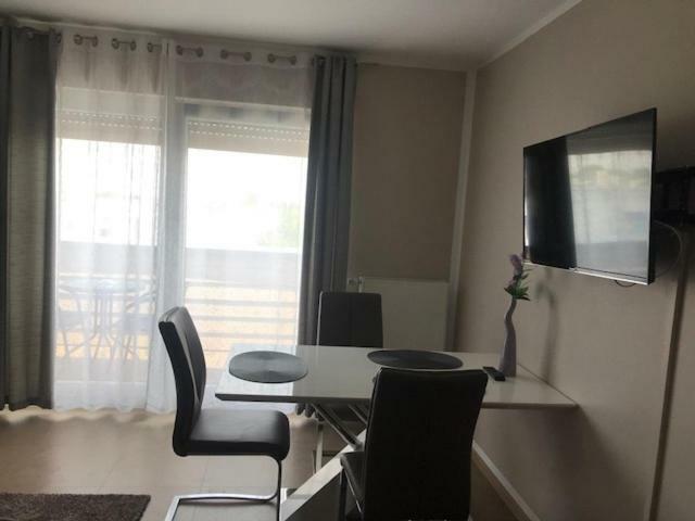 Aparthotel Magnolia Oberursel Bagian luar foto